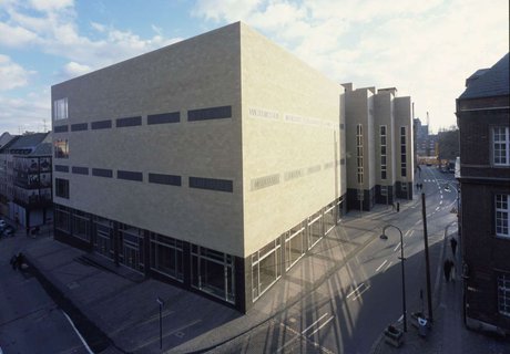 Venue 13